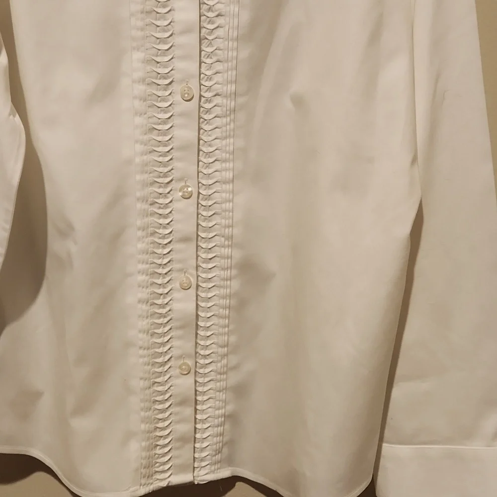 ❤️ NWT! CHICOS NO IRON BUTTON DOWN STRETCH COTTON POPLIN SHIRT, 8 -10 - Picture 3 of 8